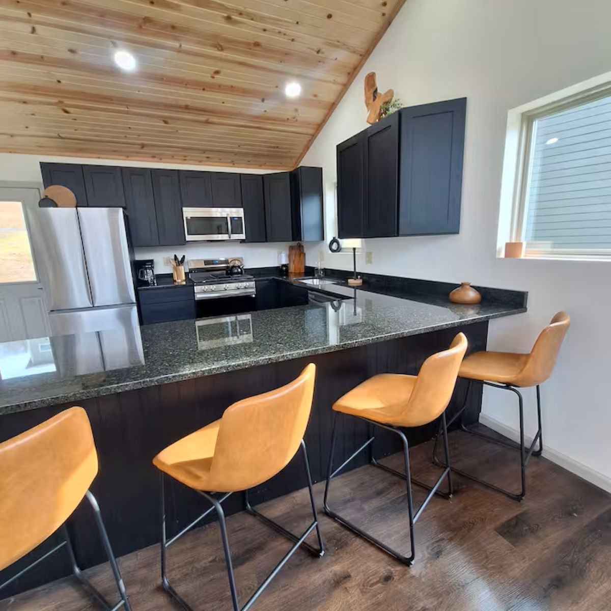 kitchen bar