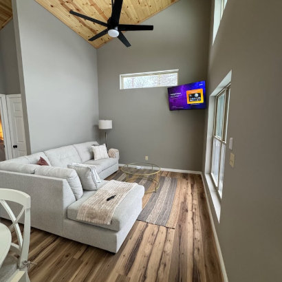 36 Roaring Run - Living